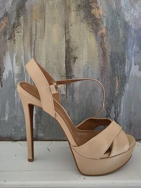 Le Chateau Genuine Leather Nude Platform Sling Back High Heel Sandals